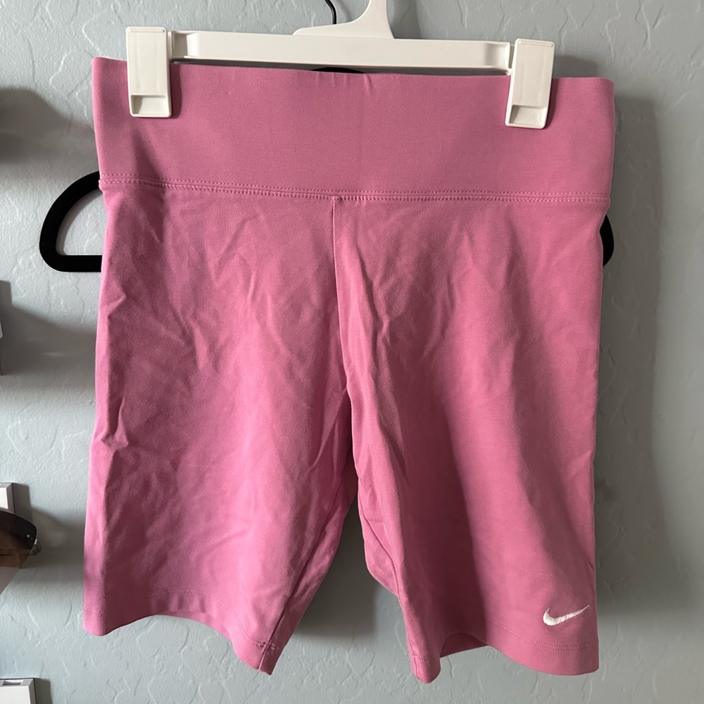 Nike Women’s Leg-A-See Bike Short